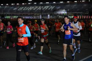 BIB: 3012, 26595, 26906
                            <button type="button" onclick="openModal(11459865)" class="btn btn-primary btn-sm float-right btn-popup" data-toggle="modal" data-target=".modal-high-quality">
                        <i class="fas fa-shopping-cart"></i> Add to Cart
                    </button>
                                            <button type="button" onclick="isThisMe(11459865, true)" class="btn btn-success btn-sm float-right btn-popup btn-isme hidden" data-toggle="tooltip" data-placement="bottom" title="นี่คือรูปของคุณใช่ไหม คลิกที่นี่เพื่อเอาเข้าอัลบั้ม">
                        <i class="fas fa-plus"></i> Add to album
                    </button>
                    <button type="button" onclick="isThisMe(11459865, false)" class="btn btn-warning btn-sm float-right btn-popup btn-isnotme hidden">
                        <i class="fas fa-ban"></i> Remove from album
                    </button>